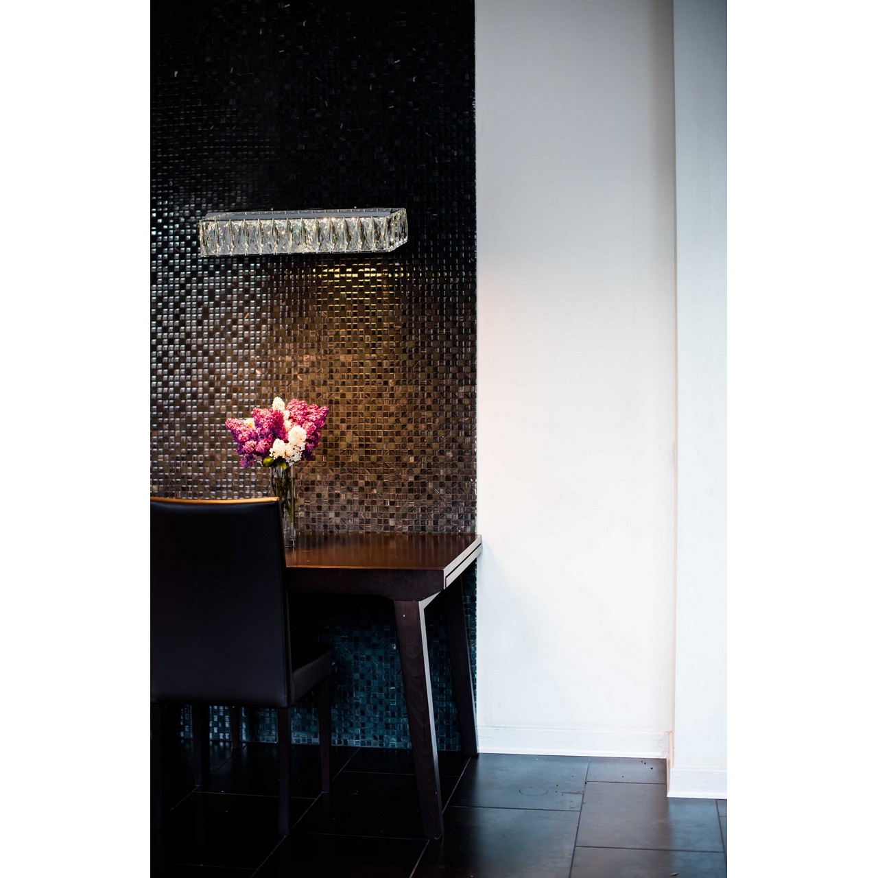 картинка Настенный светильник Chiaro Гослар 498022701 магазин pro-decor.kz являющийся официальным дистрибьютором в Казахстане картинка Настенный светильник Chiaro Гослар 498022701 от магазина pro-decor.kz