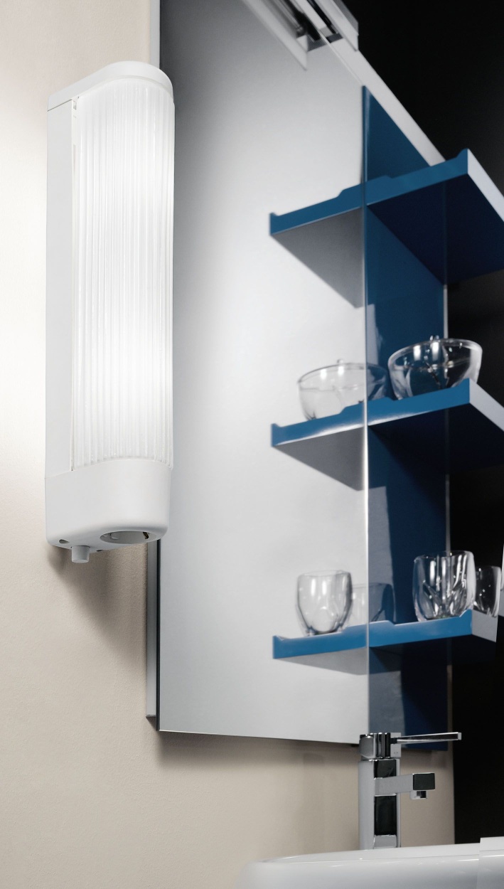 картинка Подсветка для зеркал Eglo Bari 1 94987 от магазина pro-decor.kz