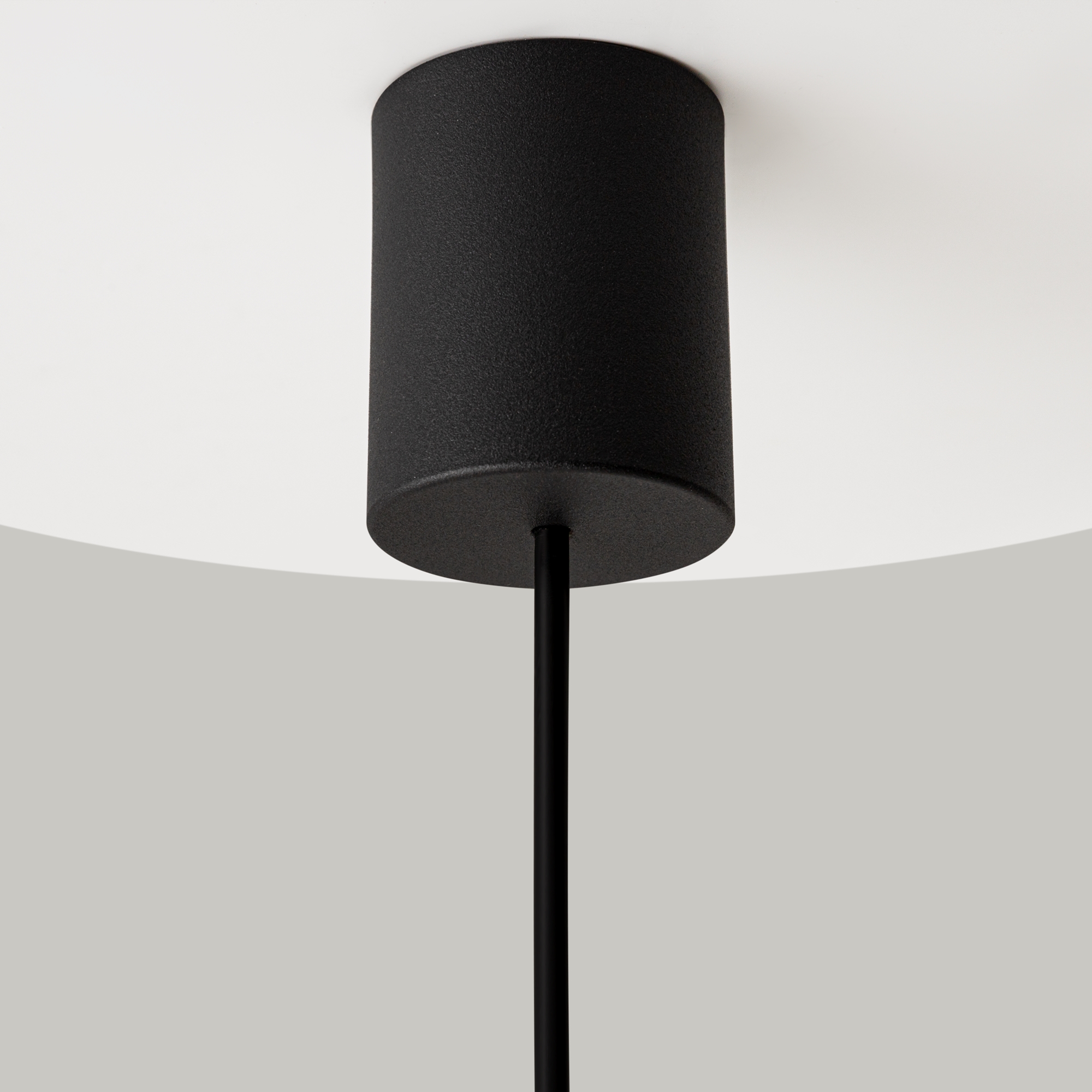 картинка Подвесной светильник Maytoni MOD255PL-01B3 от магазина pro-decor.kz